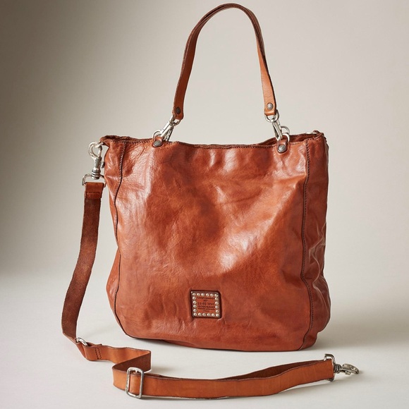 Campomaggi “Catullo Laser Drop Bag” in studded cognac leather. New with tags! - Picture 2 of 11